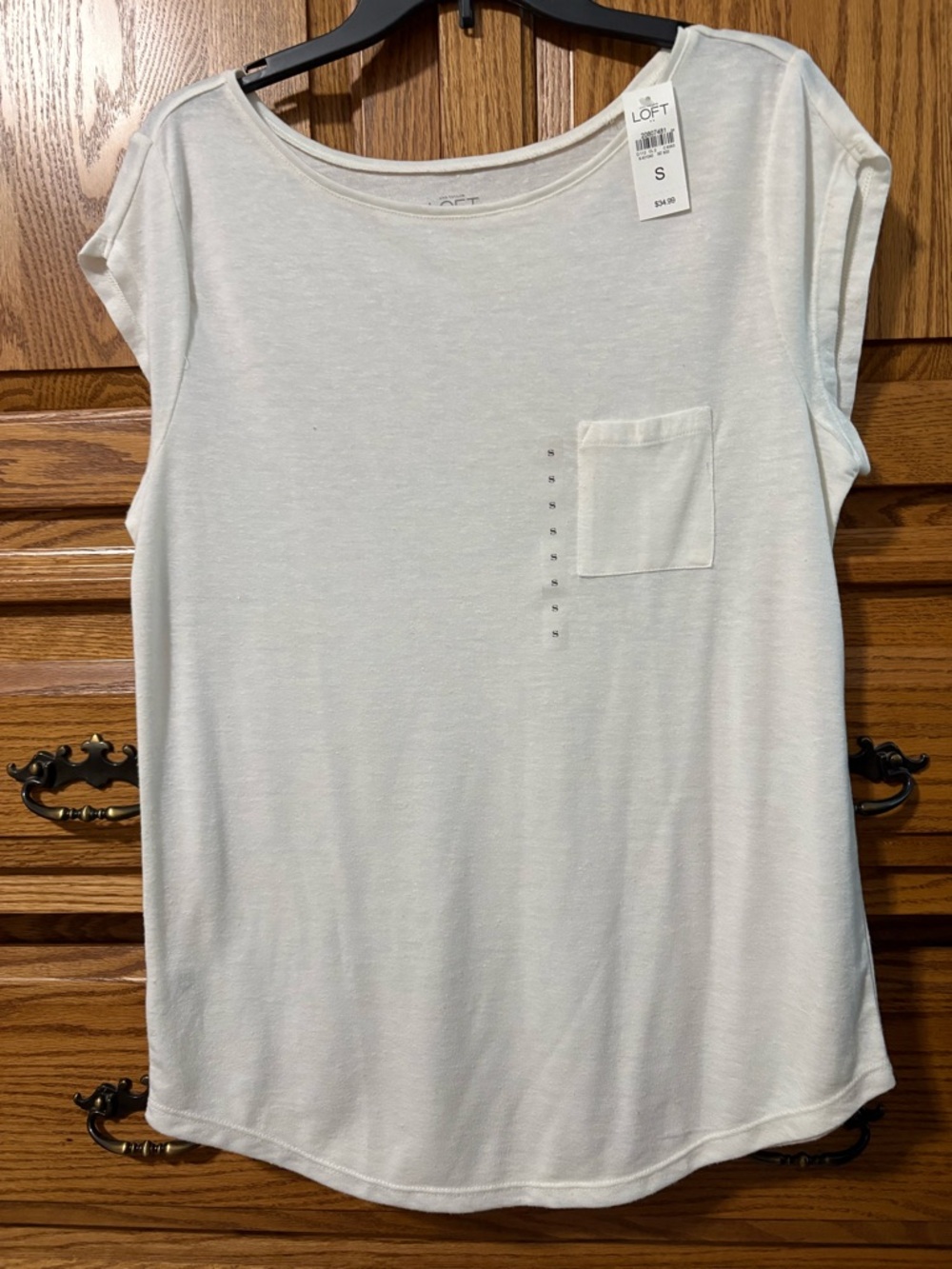 LOFT Cream Short Sleeve Pocket Cap Sleeve Top- Small